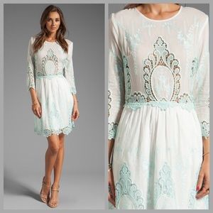 Dolce vita lace dress